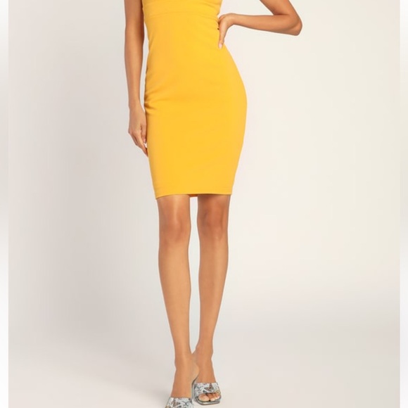 Yellow Lulus Dress size large - Picture 2 of 3